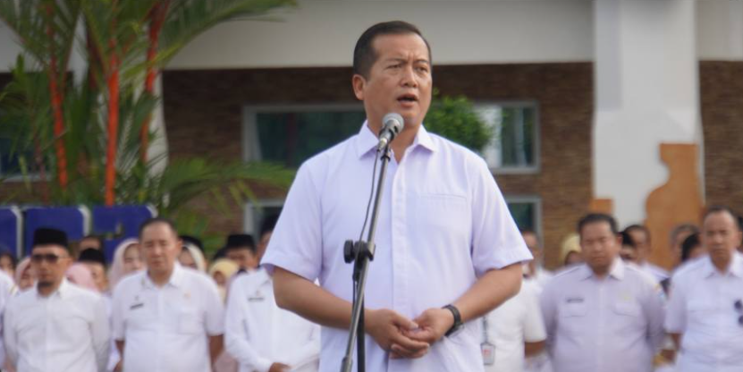 Kegiatan apel pagi yang dirangkaikan dengan halal bihalal di Lapangan Bumi Gora, Kantor Gubernur NTB